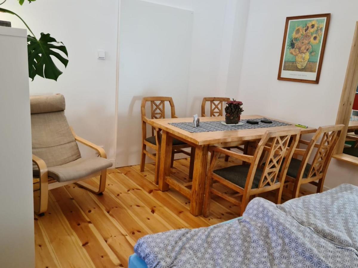 Fewo Garten - Eigener Eingang- Wlan-Parkplatz,Netflix, Terrasse,Doppelbett Und Schlafcouch Oberhausen  Zewnętrze zdjęcie